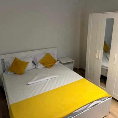 Аренда комфортного 3-комнатного дома с отдельной кухней, 88 м², район Фалеза Норд, Констанца, Румыния